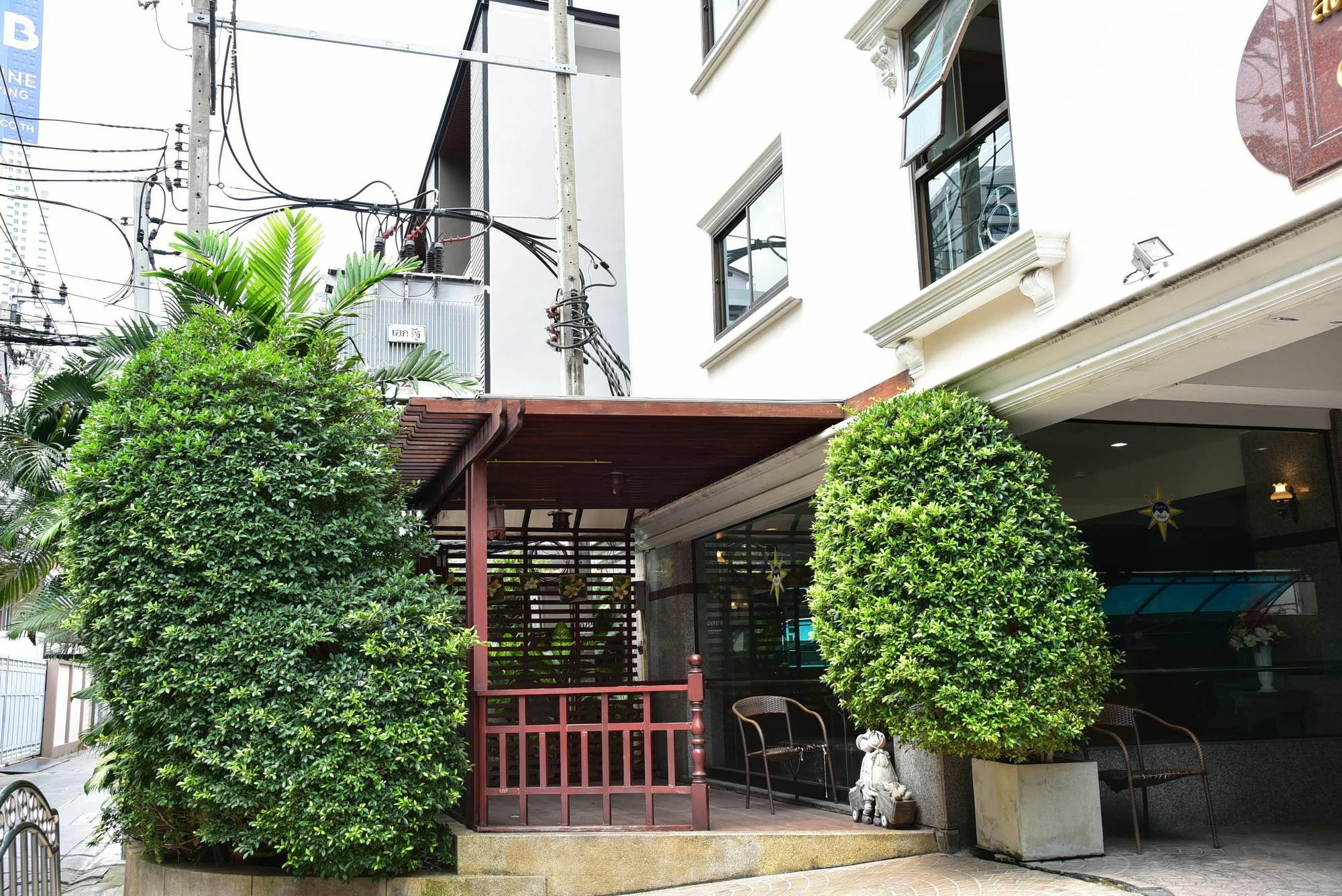 플래티넘 빌라 방콕 외부 사진